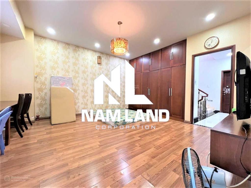 Chủ nhà cho thuê căn nhà đẹp tại kdc sông giồng gara 3 lầu 5 phòng lớn hướng đông tứ trạch