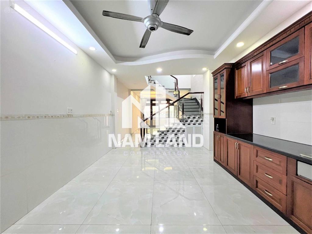Cho thuê nhà nguyên căn có hầm 3 lầu 4 phòng gần công viên, hồ sinh thái cao đức lân để ở, vp cty