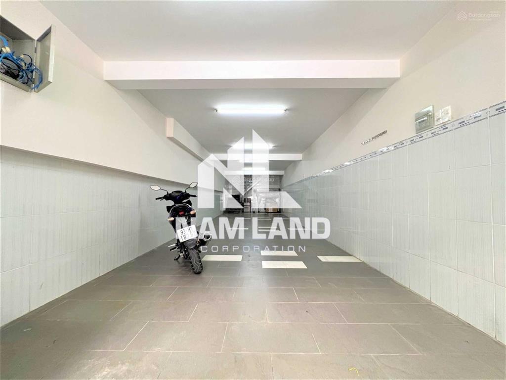 Cho thuê nhà nguyên căn có hầm 3 lầu 4 phòng gần công viên, hồ sinh thái cao đức lân để ở, vp cty