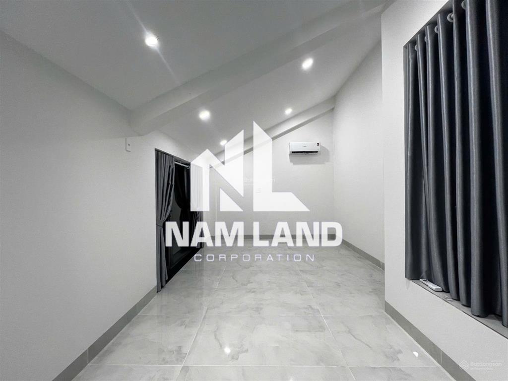 Cho thuê nhà 350m2 mới 100% sân rộng 3 lầu 4 phòng 6wc ngay gần đường liên phường để ở, văn phòng