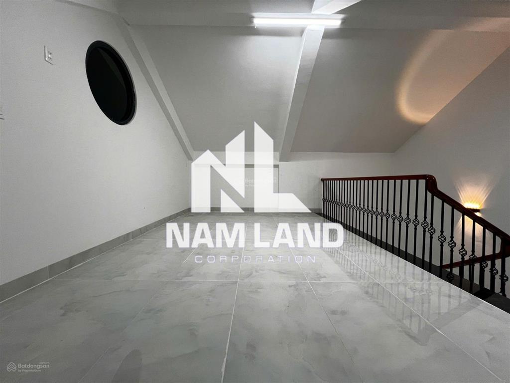 Cho thuê nhà 350m2 mới 100% sân rộng 3 lầu 4 phòng 6wc ngay gần đường liên phường để ở, văn phòng