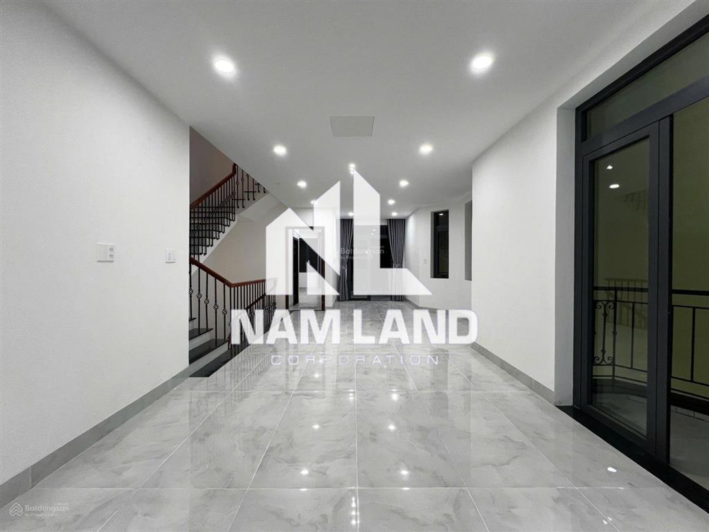 Cho thuê nhà 350m2 mới 100% sân rộng 3 lầu 4 phòng 6wc ngay gần đường liên phường để ở, văn phòng