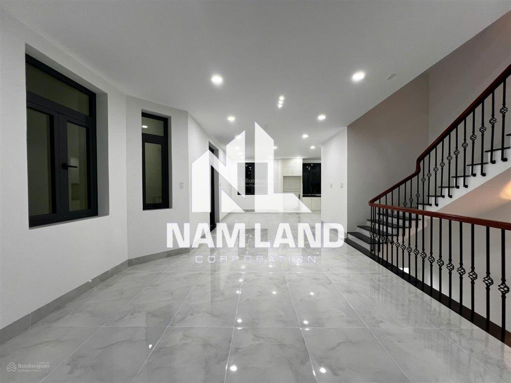 Cho thuê nhà 350m2 mới 100% sân rộng 3 lầu 4 phòng 6wc ngay gần đường liên phường để ở, văn phòng