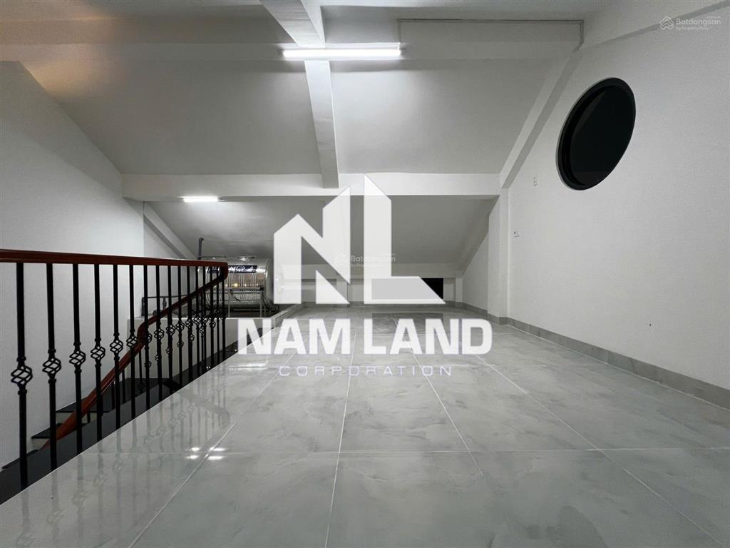 Cho thuê nhà 350m2 mới 100% sân rộng 3 lầu 4 phòng 6wc ngay gần đường liên phường để ở, văn phòng