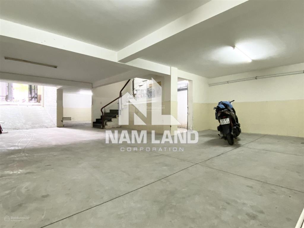 Cho thuê nhà đường 31c hướng nam ngang 8m hầm 3 lầu 4 phòng làm công ty, sản xuất bánh, kinh doanh