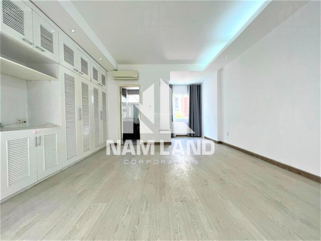 Cho thuê nhà 215 nguyễn văn hưởng sân xe hơi 3 lầu 4 phòng thiết kế hiện đại rất hợp để ở văn phòng