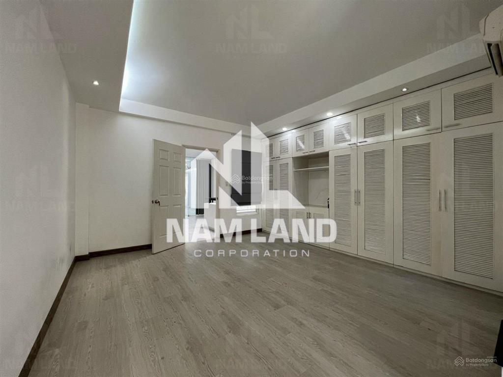 Cho thuê nhà 215 nguyễn văn hưởng sân xe hơi 3 lầu 4 phòng thiết kế hiện đại rất hợp để ở văn phòng