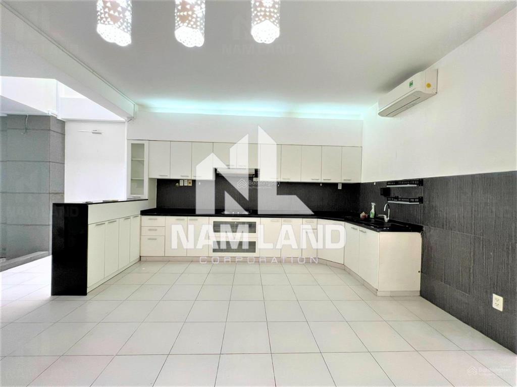Cho thuê nhà 215 nguyễn văn hưởng sân xe hơi 3 lầu 4 phòng thiết kế hiện đại rất hợp để ở văn phòng