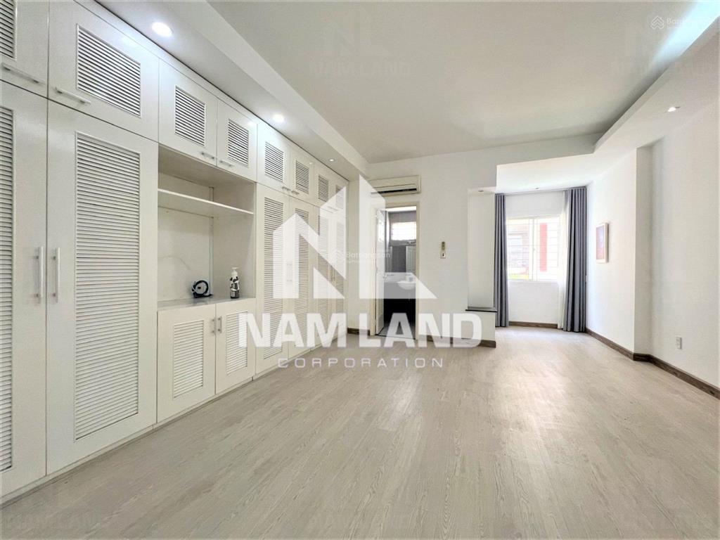 Cho thuê nhà 215 nguyễn văn hưởng sân xe hơi 3 lầu 4 phòng thiết kế hiện đại rất hợp để ở văn phòng