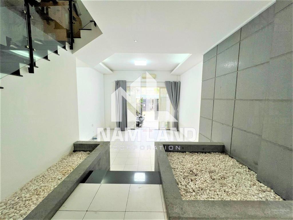 Cho thuê nhà 215 nguyễn văn hưởng sân xe hơi 3 lầu 4 phòng thiết kế hiện đại rất hợp để ở văn phòng