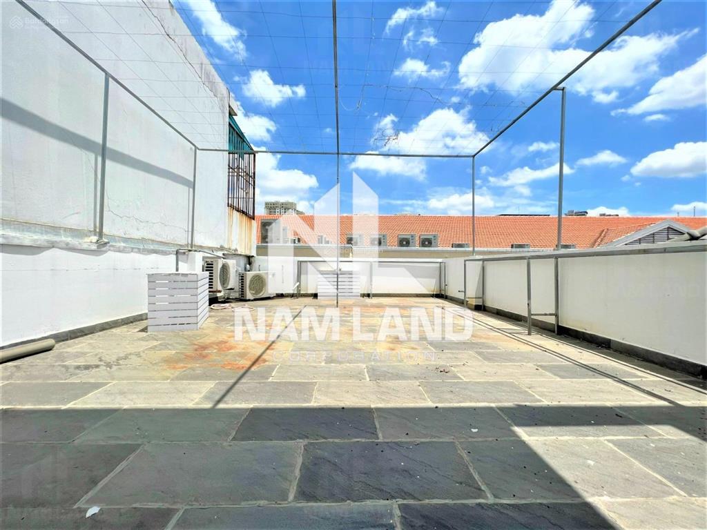Cho thuê nhà 215 nguyễn văn hưởng sân xe hơi 3 lầu 4 phòng thiết kế hiện đại rất hợp để ở văn phòng