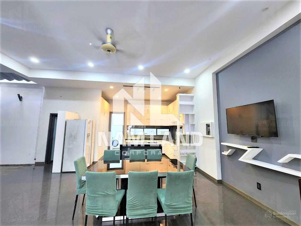 Cho thuê nhà đẹp 405m2 sân vườn rộng, 3 lầu 4 phòng thiết kế hiện đại gần sông sài gòn