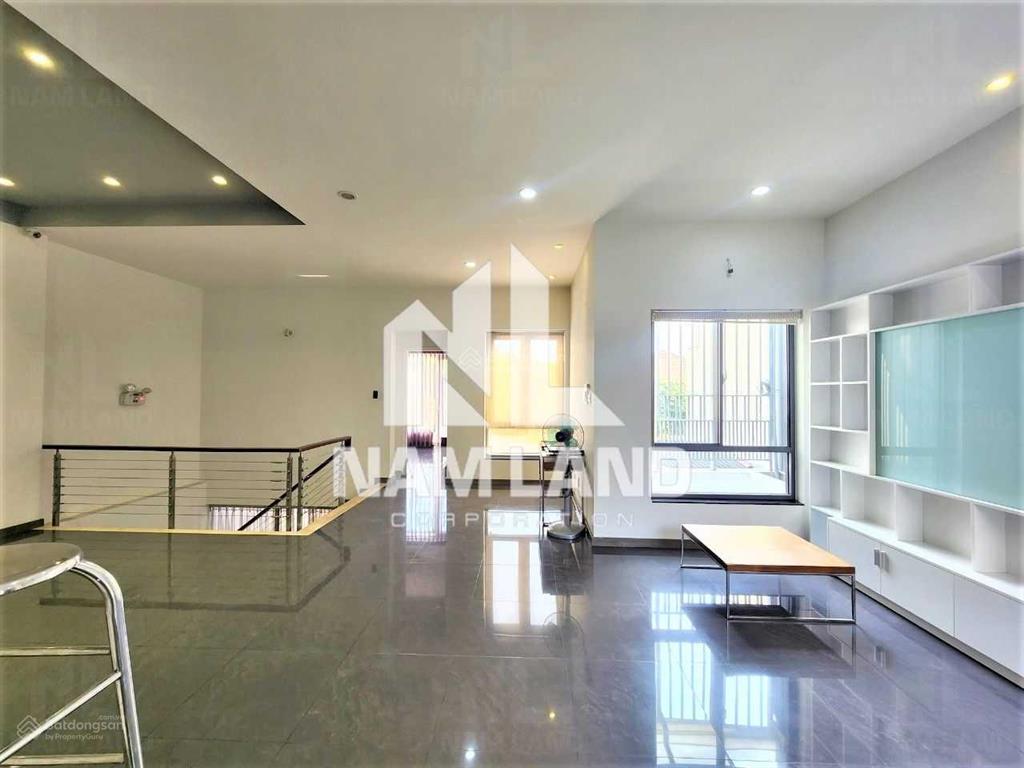 Cho thuê nhà đẹp 405m2 sân vườn rộng, 3 lầu 4 phòng thiết kế hiện đại gần sông sài gòn