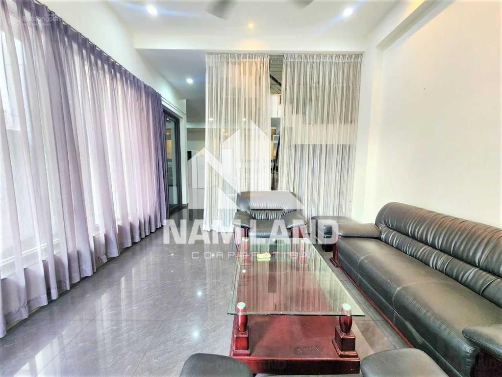 Cho thuê nhà đẹp 405m2 sân vườn rộng, 3 lầu 4 phòng thiết kế hiện đại gần sông sài gòn
