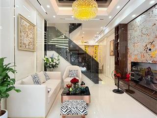Bán nhà giải phóng 45m2, 4 tầng, mt rộng lô góc, ô tô vào nhà chỉ 13.5 tỷ
