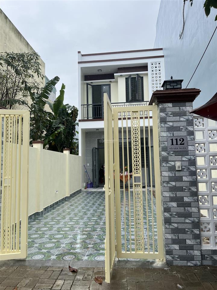 Cho thuê nhà riêng cao cấp, mới xây xong tháng 01/2025 gồm
3pn, 2wc, 1110m2 tại số 112 đường võ văn