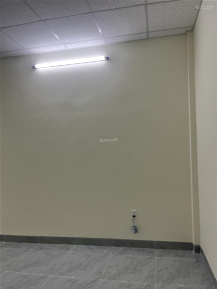 Cho thuê nhà riêng cao cấp, mới xây xong tháng 01/2025 gồm
3pn, 2wc, 1110m2 tại số 112 đường võ văn