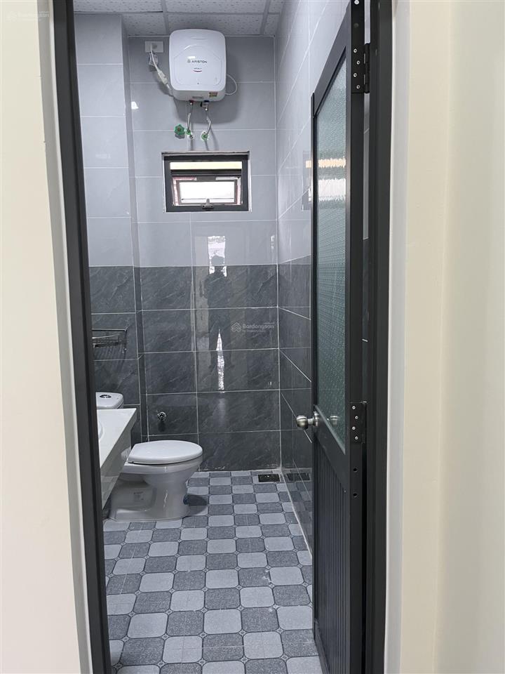 Cho thuê nhà riêng cao cấp, mới xây xong tháng 01/2025 gồm
3pn, 2wc, 1110m2 tại số 112 đường võ văn