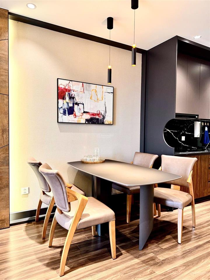 Hot căn 2n2wc giá hời, full đồ đẹp tầng cao view thoáng, chi việc xách vali về ở, đã có bìa