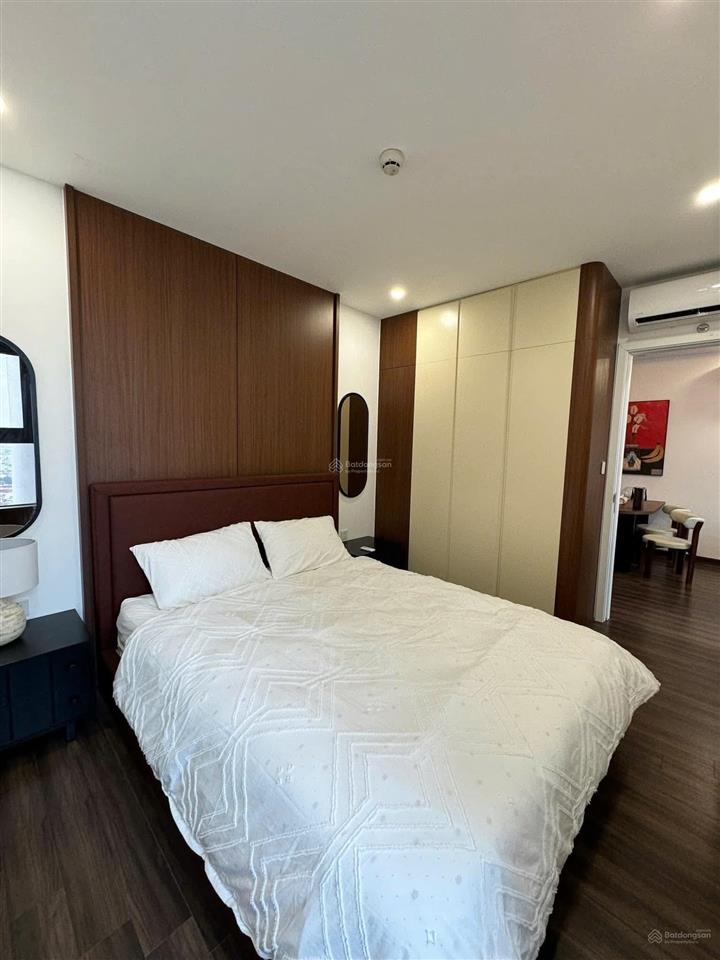 Hot bán gấp giá cực tốt căn 2pn đẹp toà tulip, đã có bìa, full đồ đẹp, dòng tiền thuê 10tr/th
