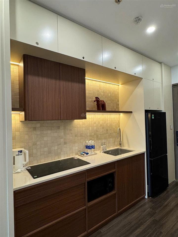 Hot bán gấp giá cực tốt căn 2pn đẹp toà tulip, đã có bìa, full đồ đẹp, dòng tiền thuê 10tr/th