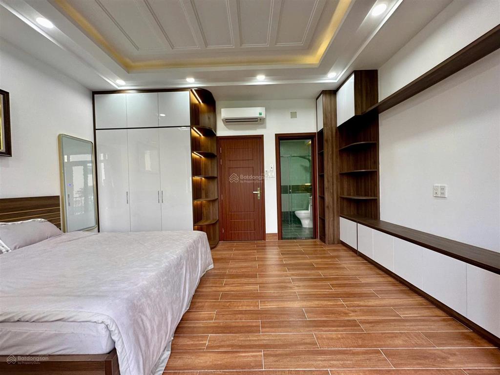 Nhà phố 4 tầng có thang máy huỳnh tấn phát nhà bè