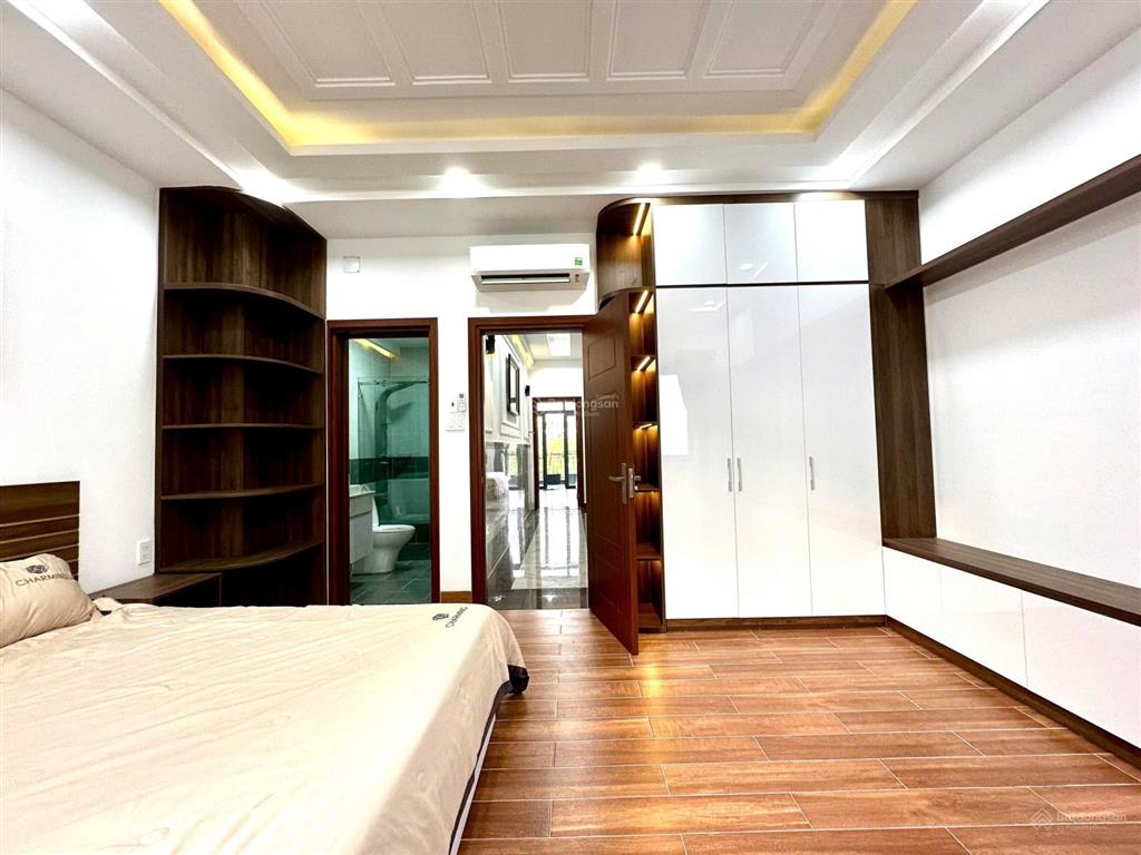 Nhà phố 4 tầng có thang máy huỳnh tấn phát nhà bè