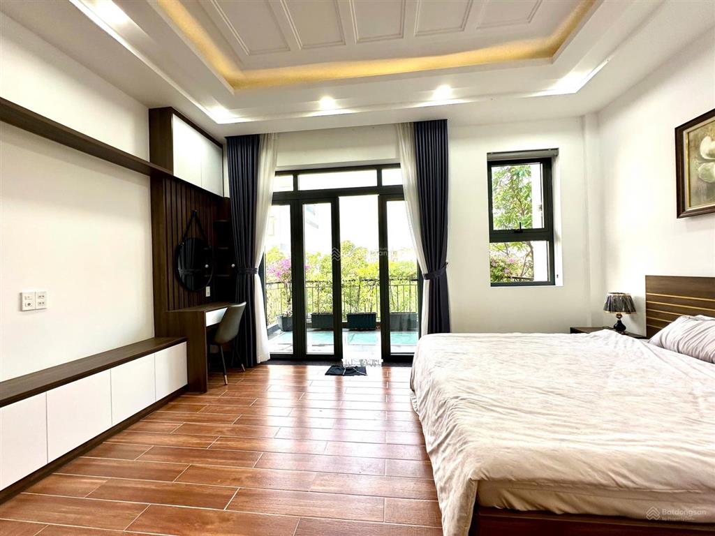 Nhà phố 4 tầng có thang máy huỳnh tấn phát nhà bè