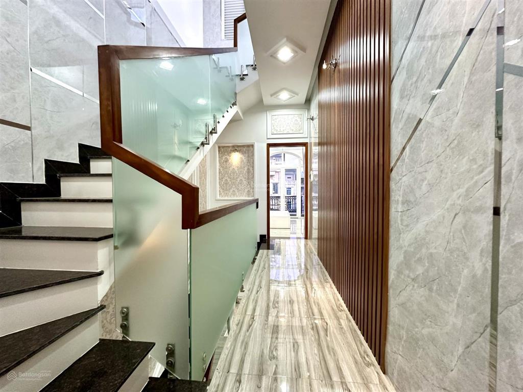 Nhà phố 4 tầng 4x16m, đường 10m huỳnh tấn phát nhà bè
