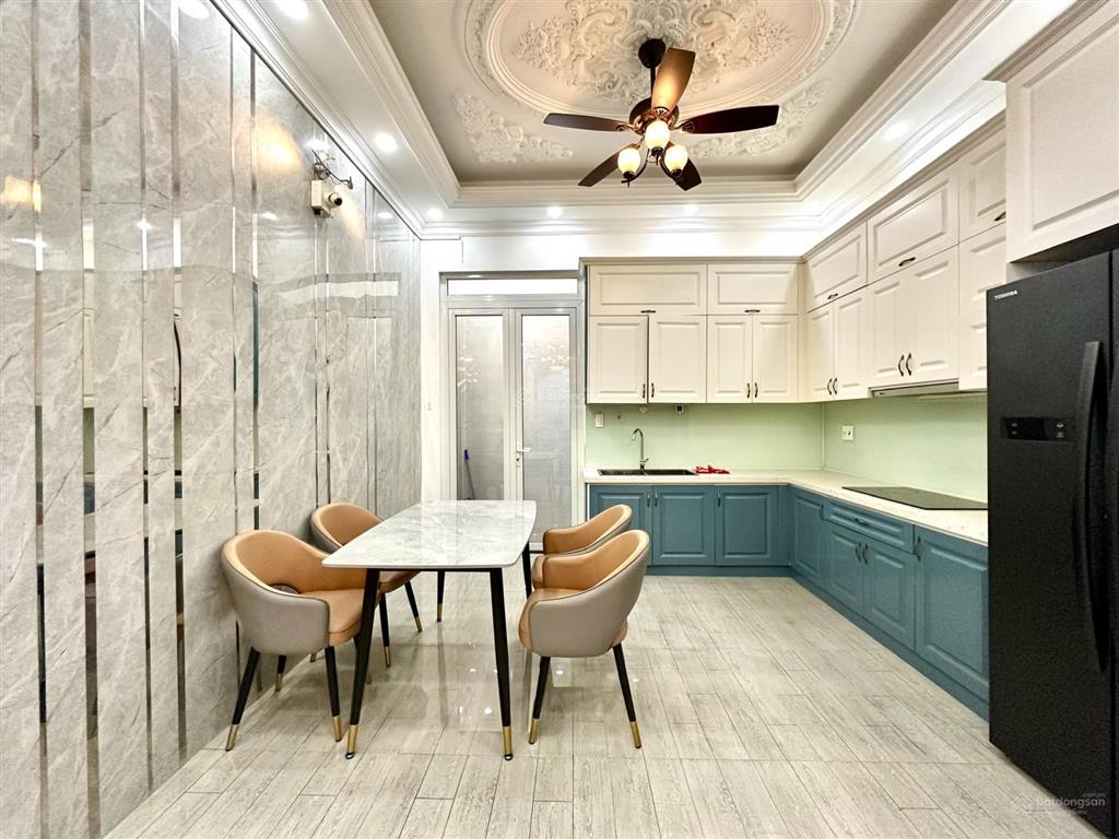 Nhà phố 4 tầng 4x16m, đường 10m huỳnh tấn phát nhà bè