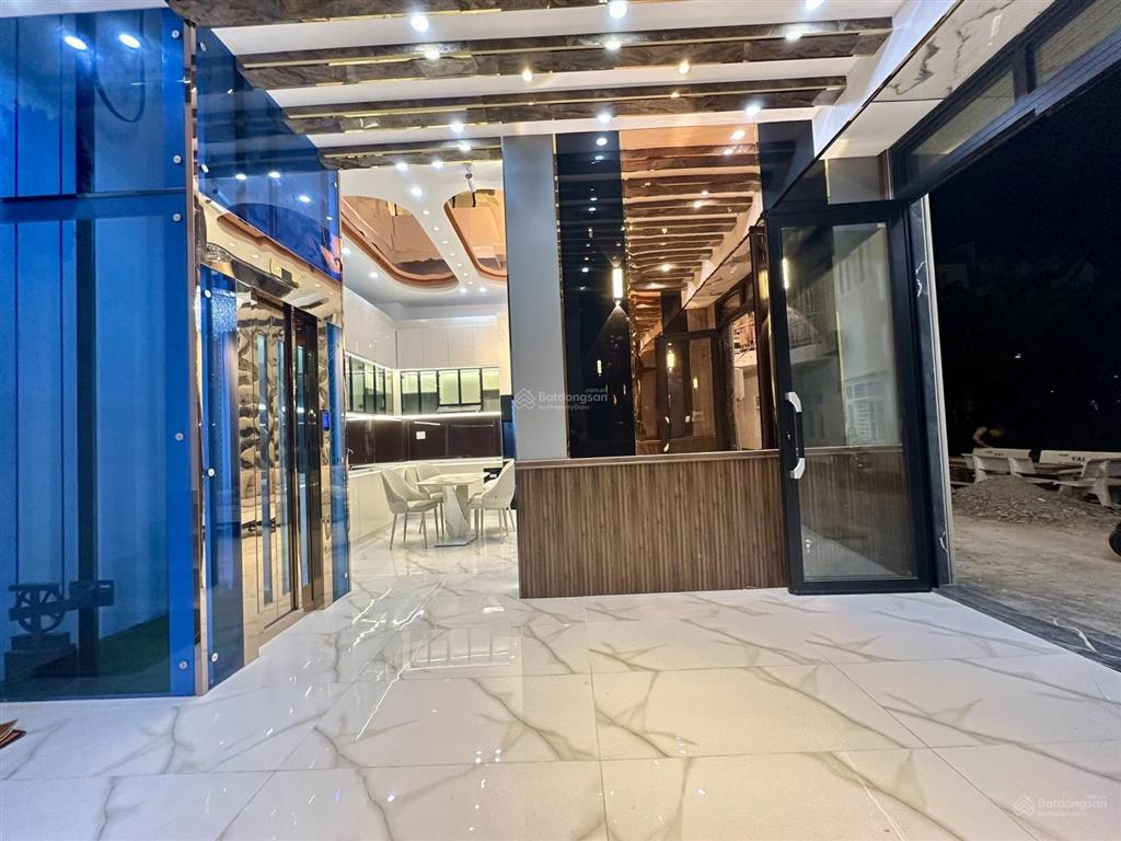 Bán nhà có thang máy, huỳnh thị đồng, thị trấn nhà bè