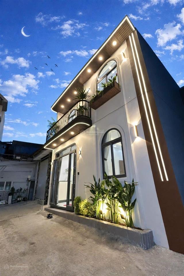 Nhà mới hoàn thiện rất đẹp hẻm 749 huỳnh tấn phát, phường phú thuận quận 7. ( gần điện máy xanh ).