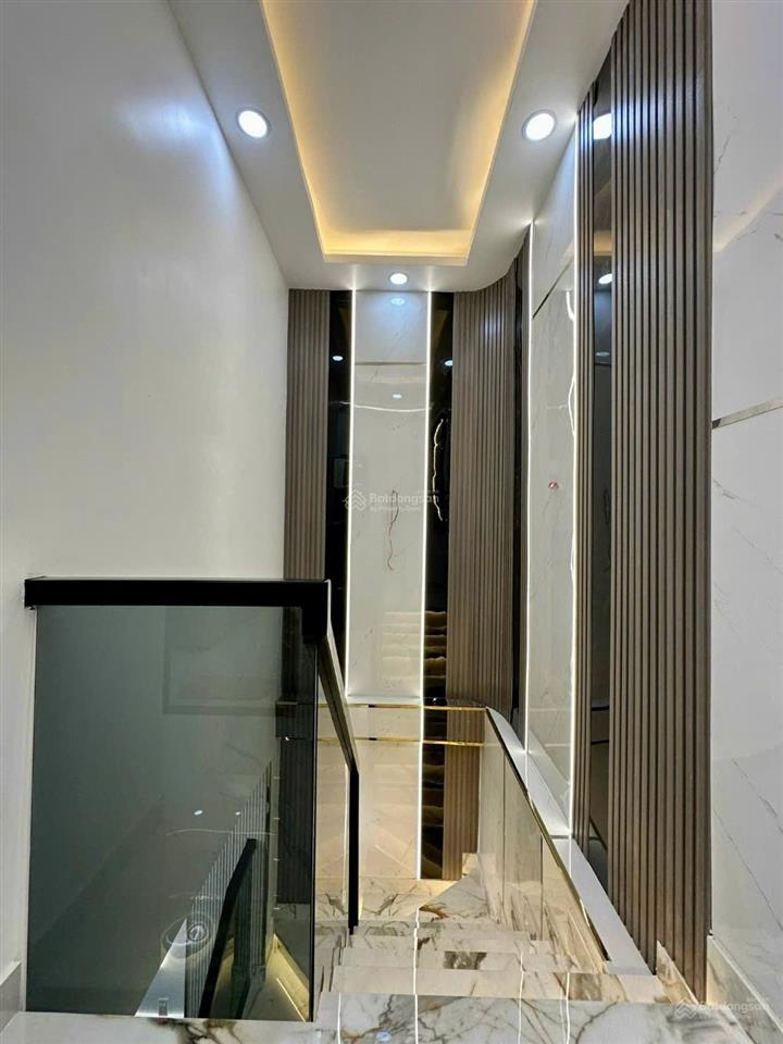 Nhà mới hoàn thiện rất đẹp hẻm 749 huỳnh tấn phát, phường phú thuận quận 7. ( gần điện máy xanh ).