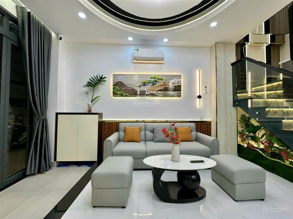 Nhà mới hoàn thiện rất đẹp hẻm 749 huỳnh tấn phát, phường phú thuận quận 7. ( gần điện máy xanh ).