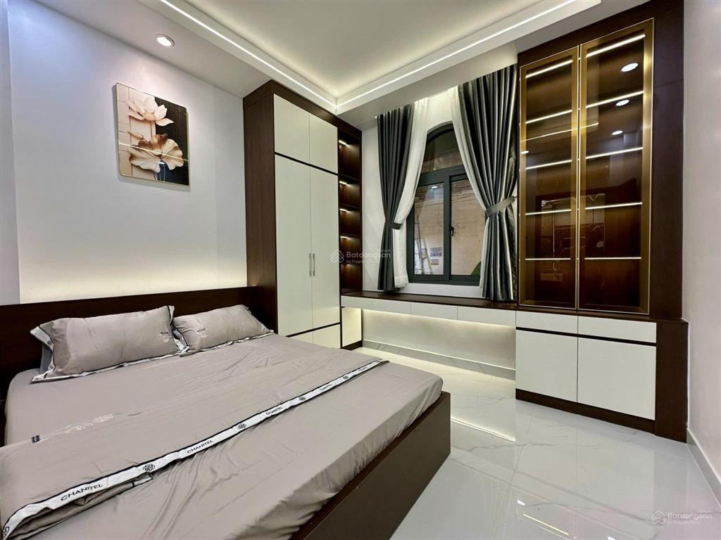 Nhà mới hoàn thiện rất đẹp hẻm 749 huỳnh tấn phát, phường phú thuận quận 7. ( gần điện máy xanh ).