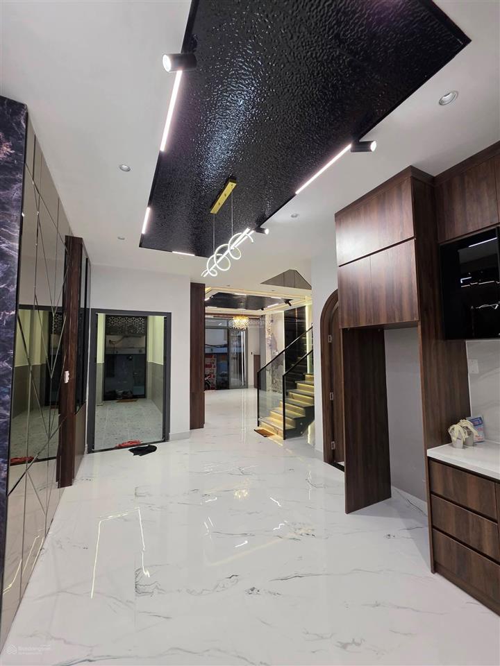 Nhà hẻm 588 huỳnh tấn phát, quận 7