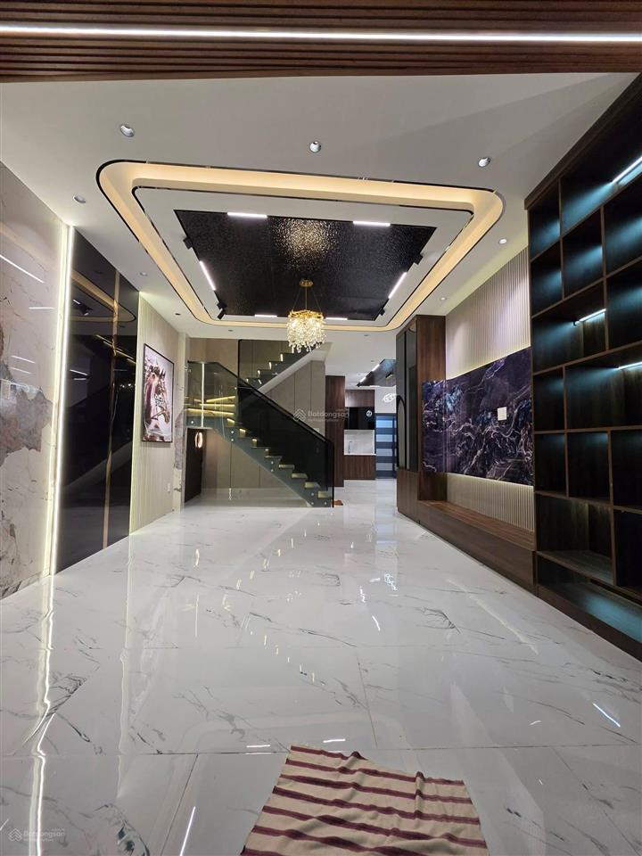 Nhà hẻm 588 huỳnh tấn phát, quận 7