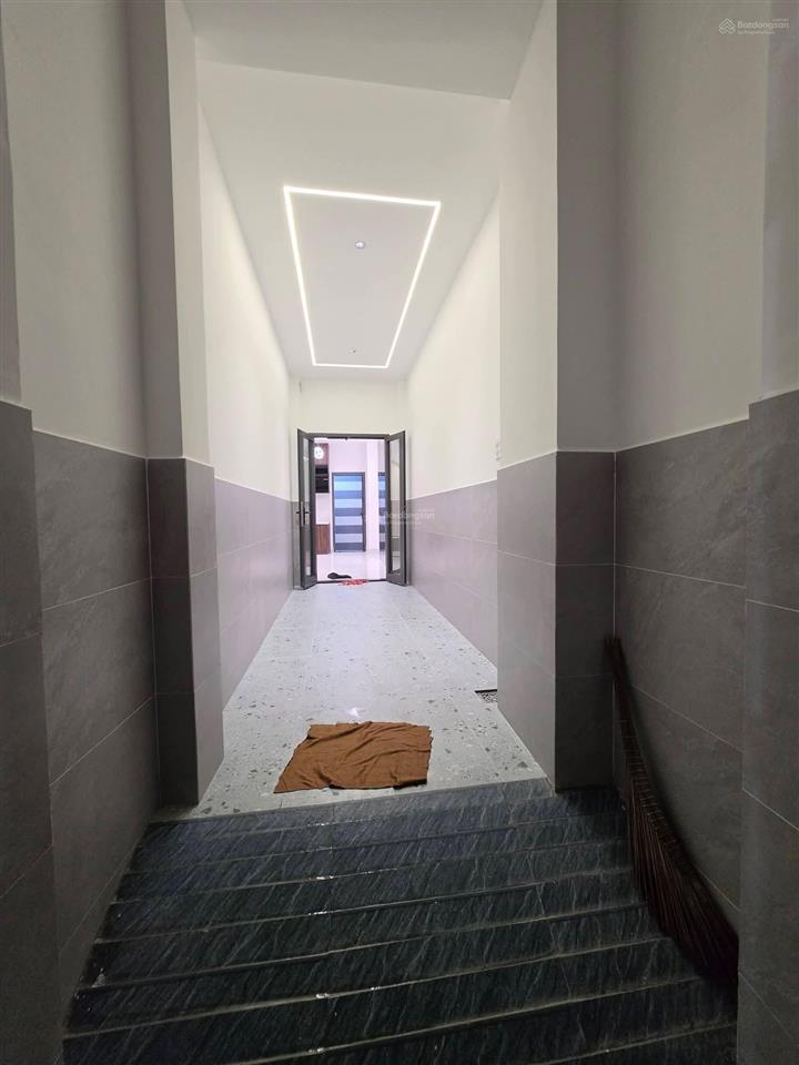 Nhà hẻm 588 huỳnh tấn phát, quận 7