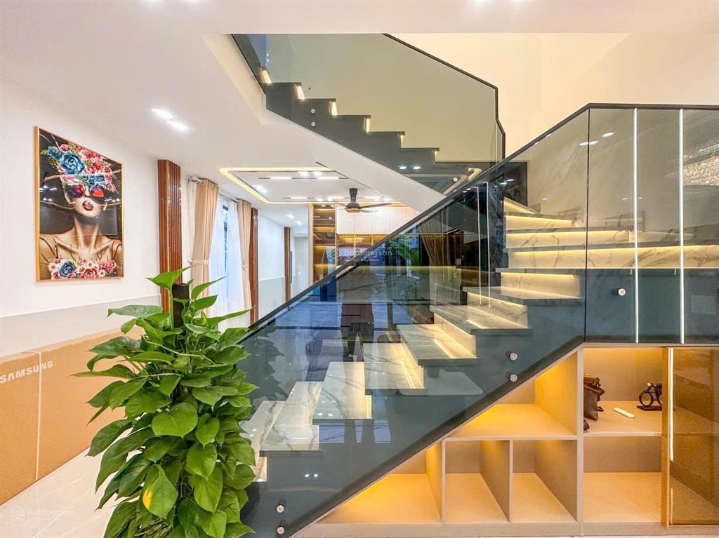 Bán nhà góc 2 mặt tiền kinh hẻm 1716 huỳnh tấn phát nhà bè
