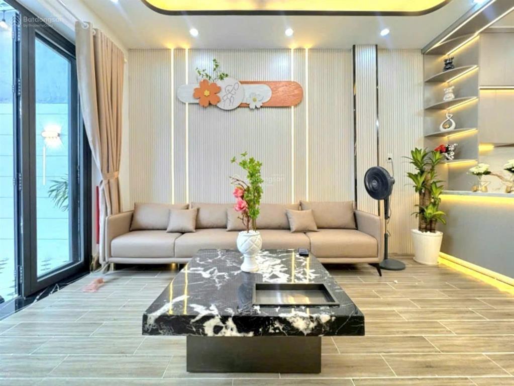 Nhà sổ riêng, huỳnh tấn phát nhà bè