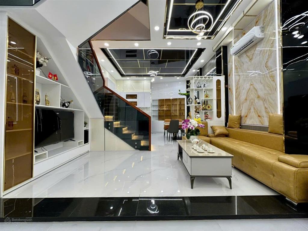 Bán nhà phố hiện đại 3 lầu. đường xe hơi huỳnh tấn phát nhà bè