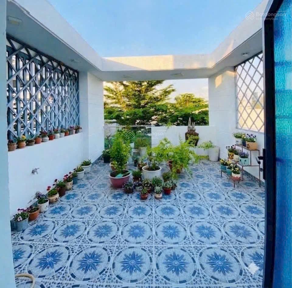 Nhà 3 tầng khu dân cư huỳnh tấn phát, nhà bè