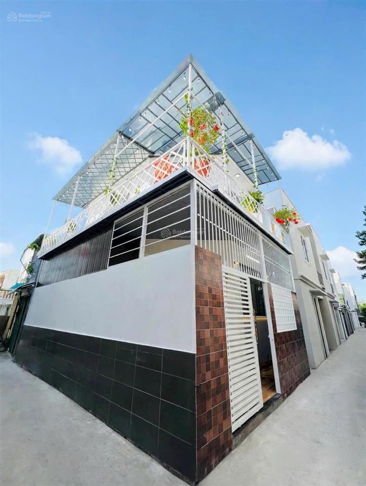 Nhà xây mới 100% tại hẻm 1982 huỳnh tấn phát nhà bè