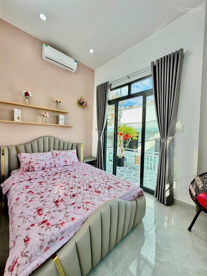 Nhà xây mới 100% tại hẻm 1982 huỳnh tấn phát nhà bè