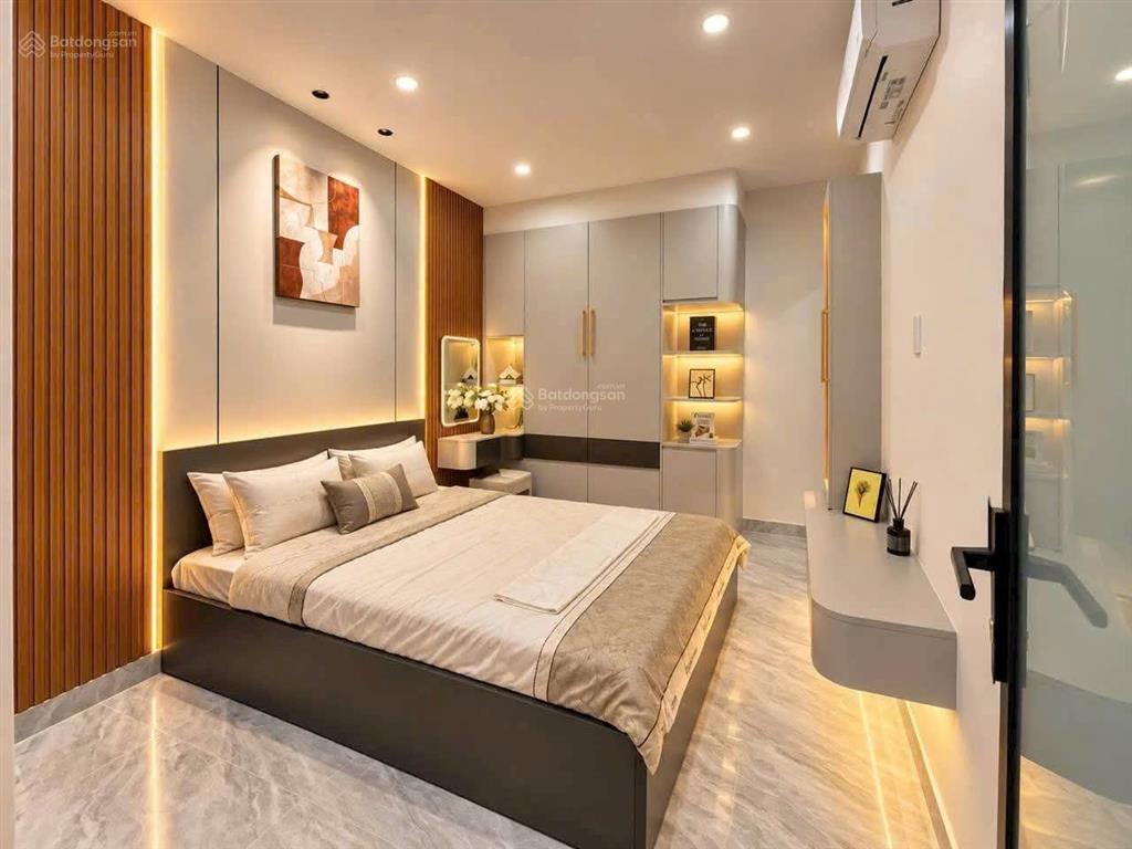 Bán nhà vườn đẹp  hẻm 2155 huỳnh tấn phát nở hậu full nội thất