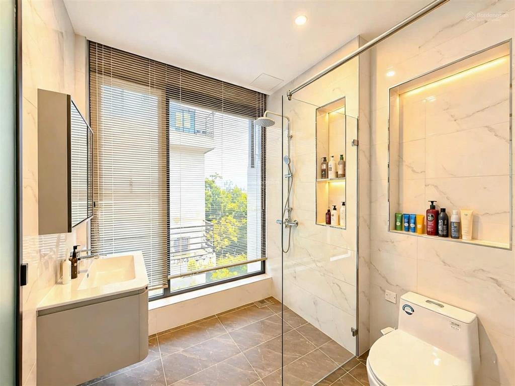 Nhà đẹp như tranh vẽ khu tái định cư p. phú mỹ, quận 7. chỉ cách phú mỹ hưng 500m.