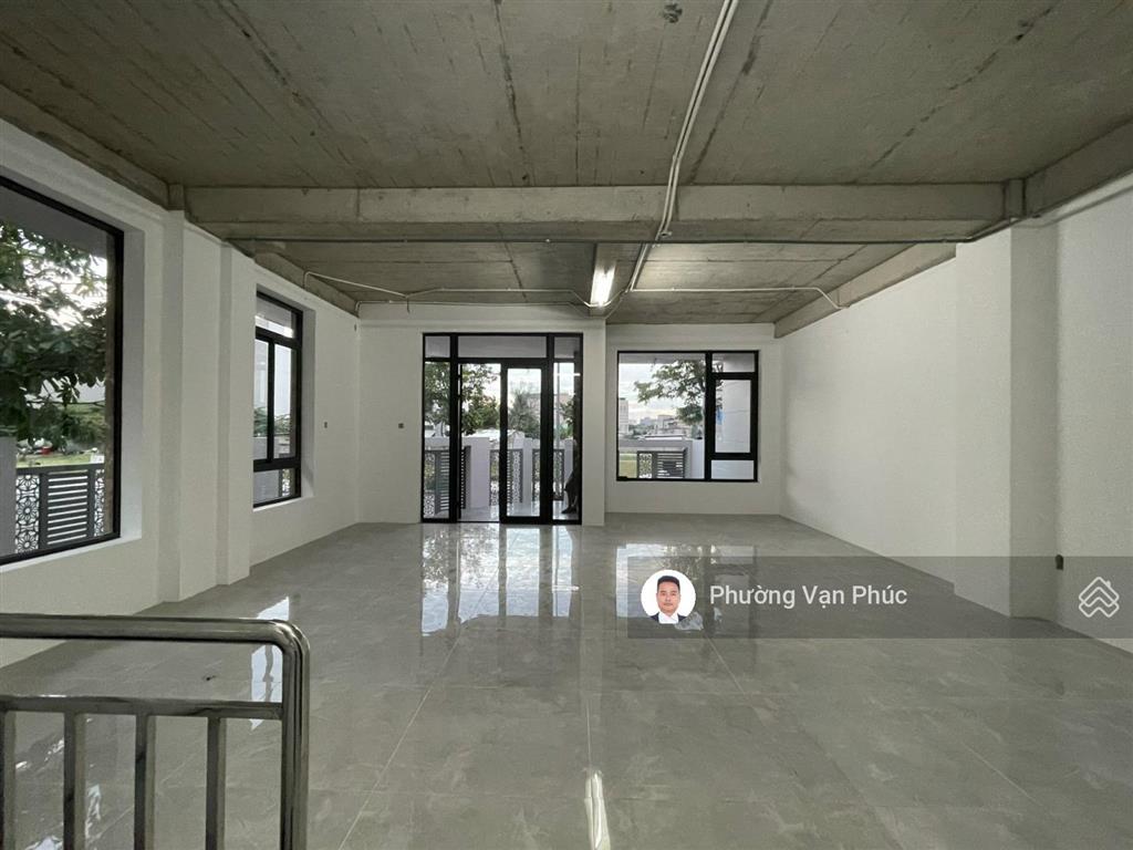 Cần bán căn góc kđt vạn phúc, 2 mặt tiền đường lớn, 10x20m, đã hoàn thiện, bán 35 tỷ