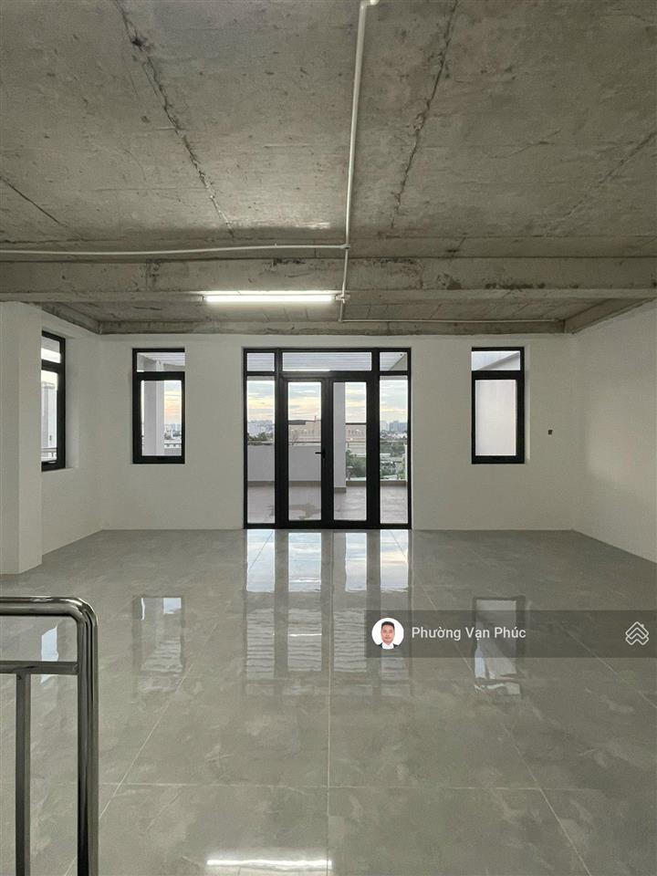 Cần bán căn góc kđt vạn phúc, 2 mặt tiền đường lớn, 10x20m, đã hoàn thiện, bán 35 tỷ