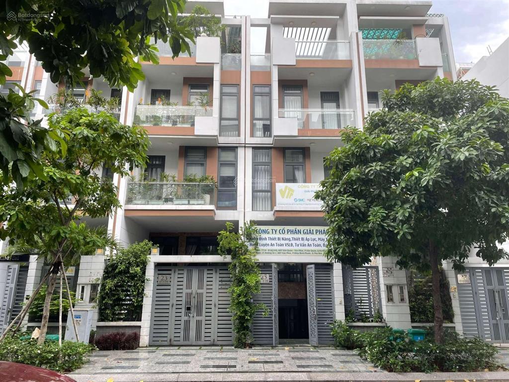 Bán nhà 5x23m 115m2, 21 tỷ giá siêu hời, view đẹp, gần trường học tại khu đô thị vạn phúc city