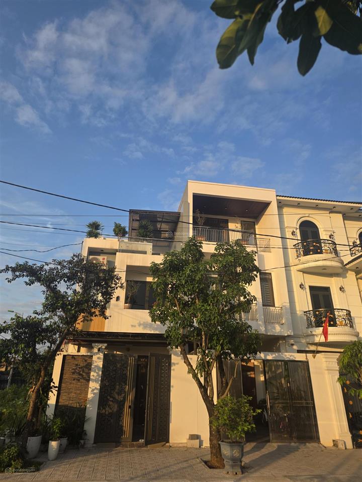 Hàng hiếm với 95m2 trục chính, cạnh công viên tại kđt thanh sơn, p. lê hồng phong, tp. phủ lý